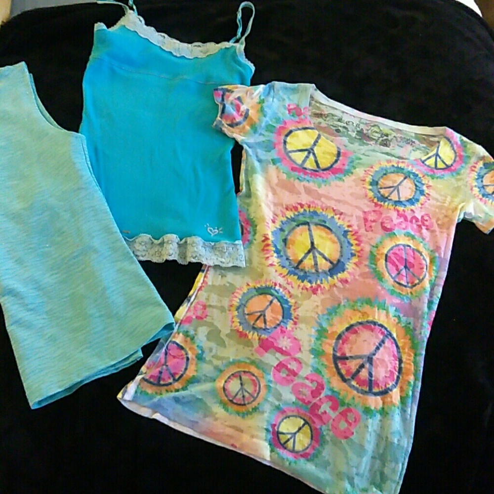 3 Girls summer shirts